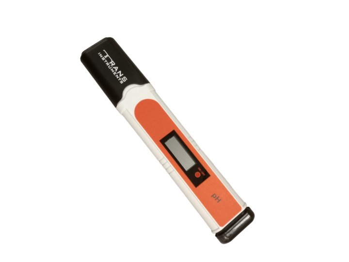 Pocket digital pH meter