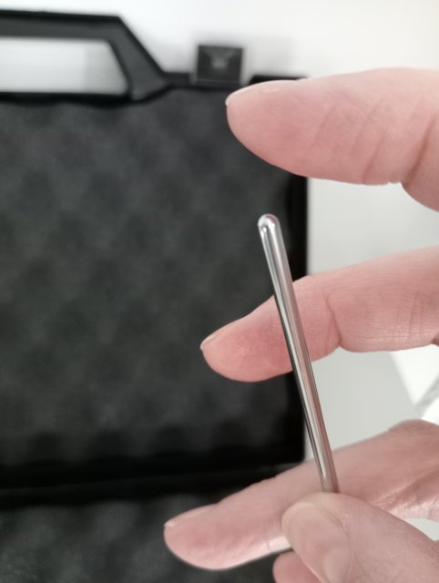 Rounded probe thermometer