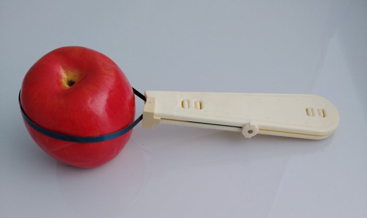 Universal caliper